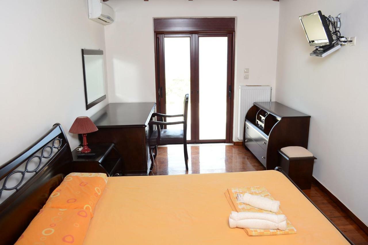 Villa Bella Loukisia Loukissia Екстериор снимка